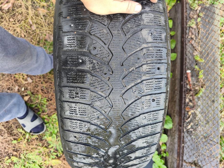 Зимнине резины 265/60r18