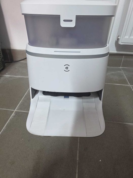 Aspirator robot Ecovacs DEEBOT T30 Pro OMNI, 11000Pa, 5200mAh, Capacitate colectare 3.4L