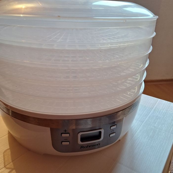 Уред за сушене на плодове Rohnson