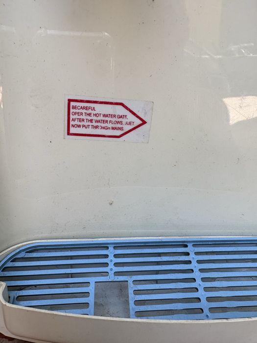 Продам настольный кулер для воды