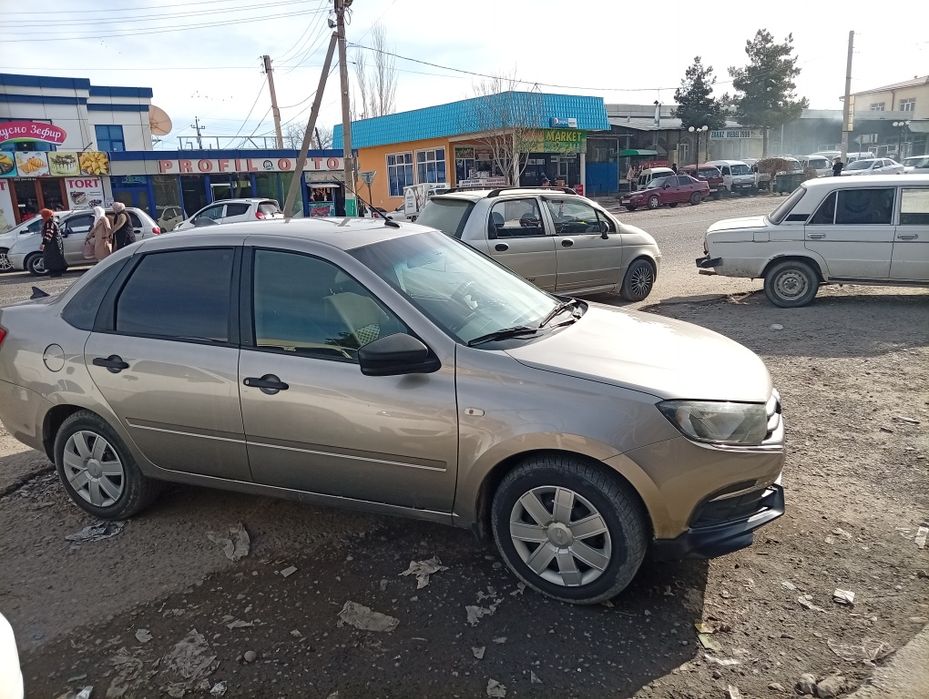Lada granta 2019