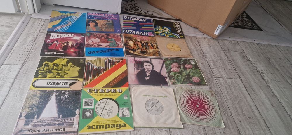 Продаются советские пластинки