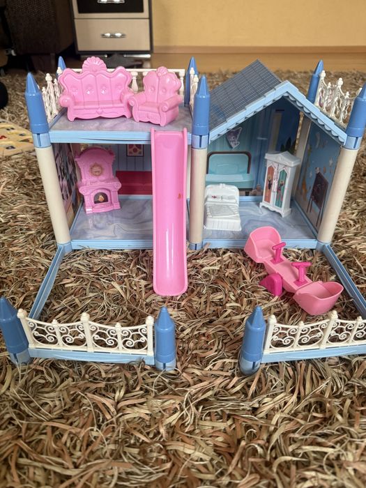 Домик для куклы Лол