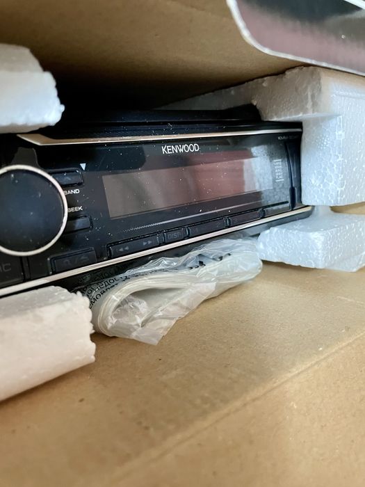Магнитола KENWOOD