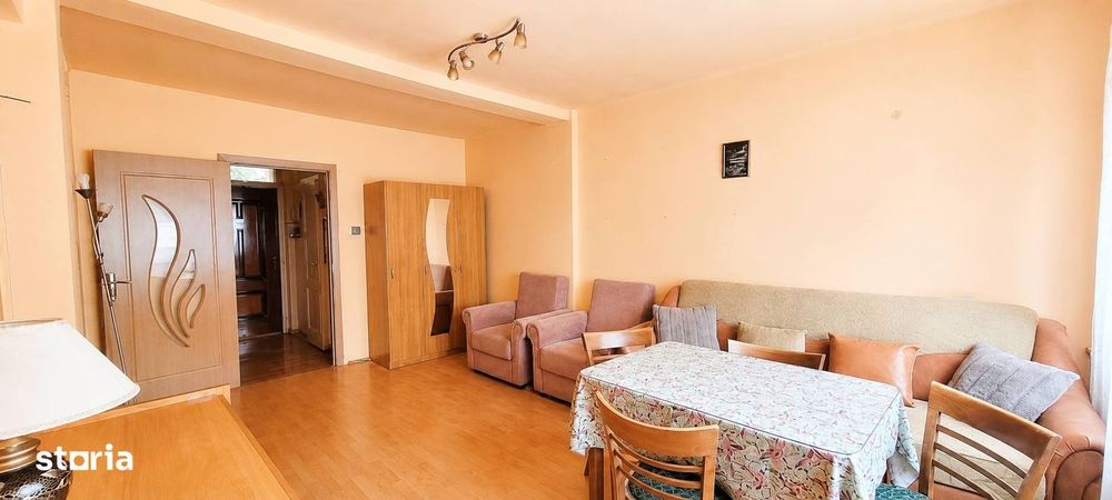 De vânzare apartament cu 2 camere, pe strada Horea