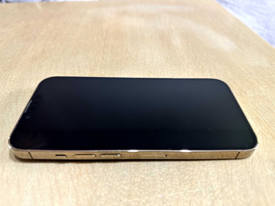 Iphone 13 PRO Gold Impecabil, 128GB, Baterie 84% tine toata ziua