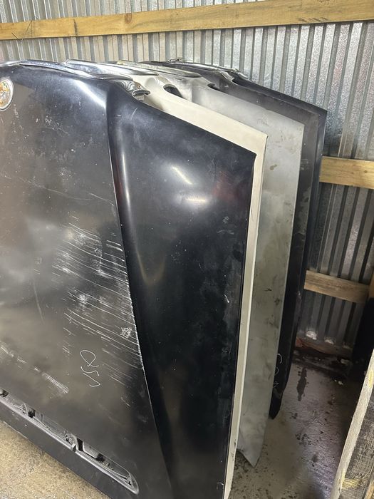 Капот Bmw 7 series e38