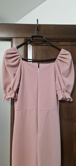 Rochie roz pudră