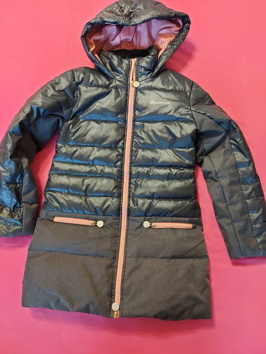 Продам куртки доя девочек