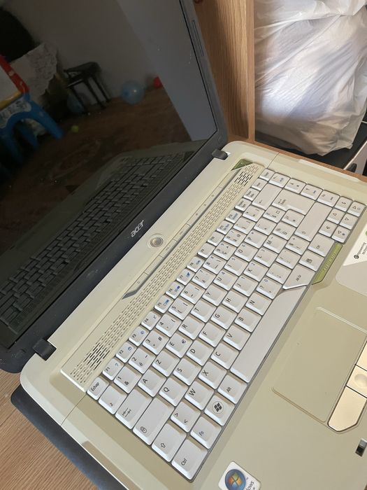 Vand laptopuri ……………………