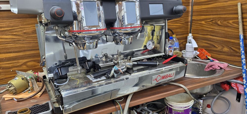 Reparatii Expresoare de Cafea