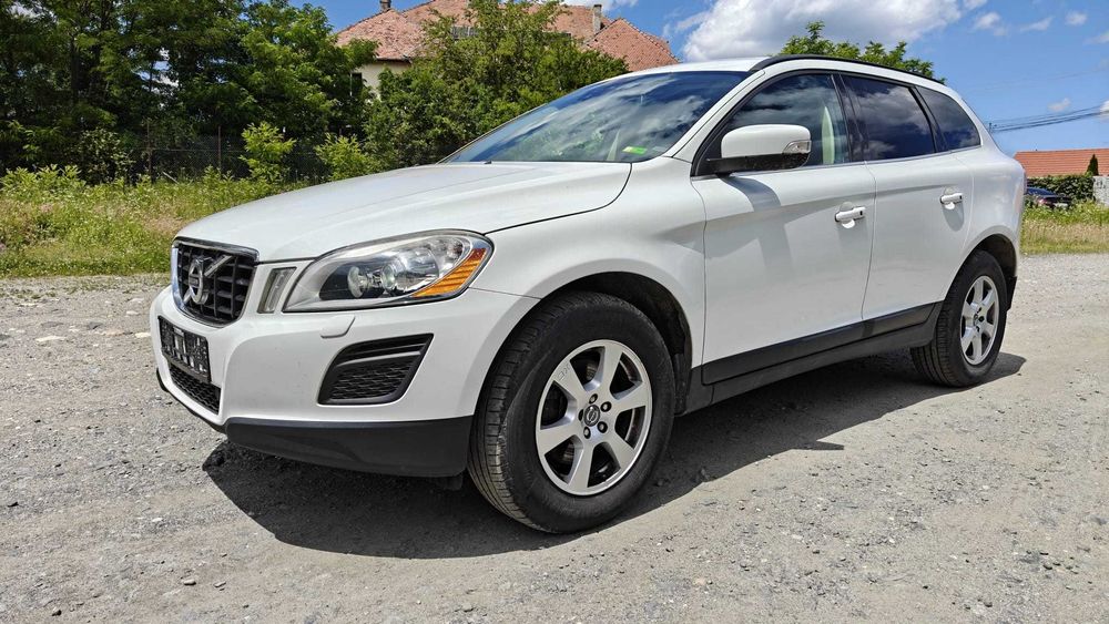 VOLVO XC60 2011 — imagine 2