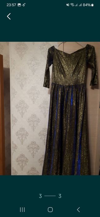 Продам женское платье.
