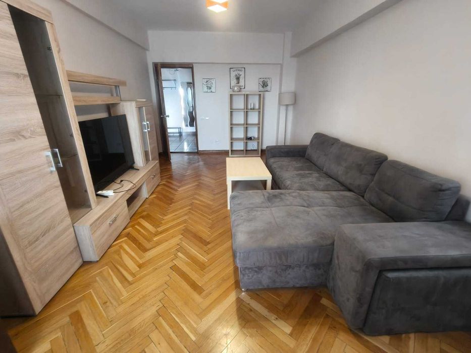Apartament de inchiriat 2 camere Universitate