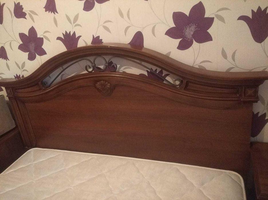 диван и спальняя