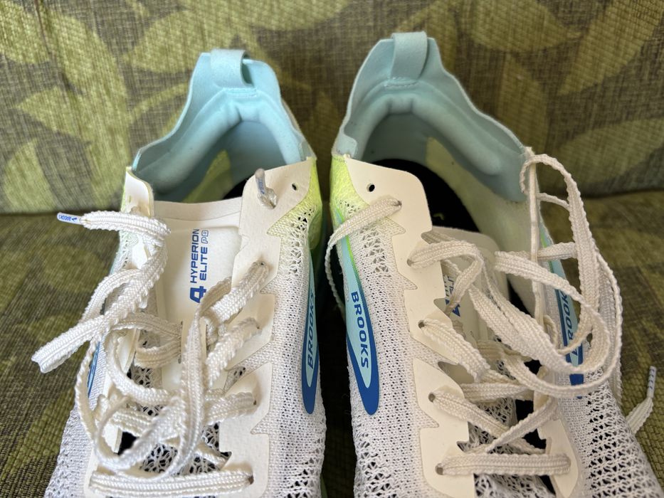 Мъжки обувки за бягане Brooks HYPERION ELITE 4 PB