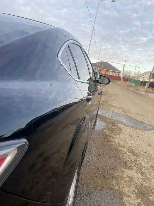 Автомобиль Мазда 6 2012г