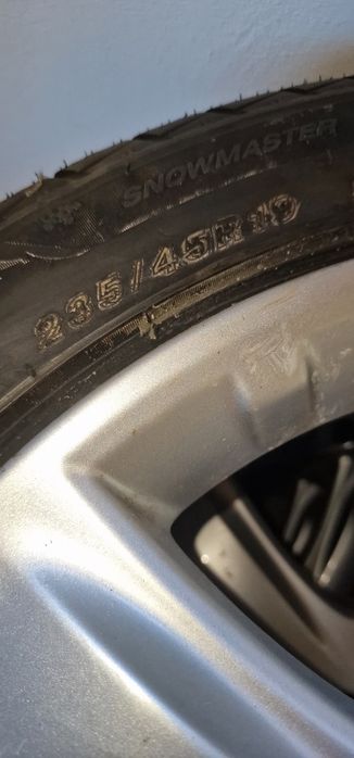 Джанти с чисто нови зимни гуми 19"  Мерцедес