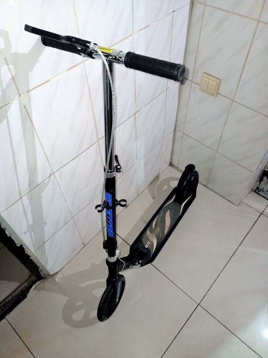 Продам самокат детский