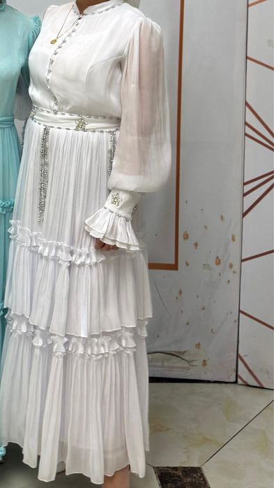 Көйлек ақ тусті ручная работа тек бір рет қана киілген