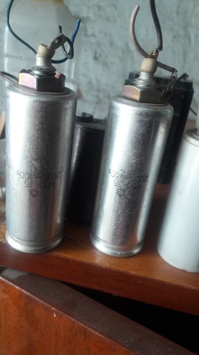 конденсаторы разных мастей