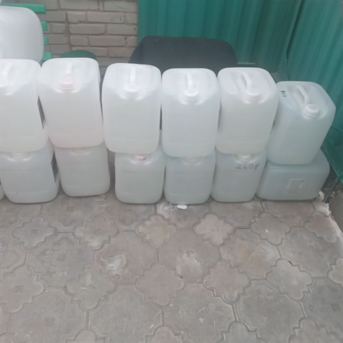 Продам канистры 20л.30л.В идеальном состоянии.
