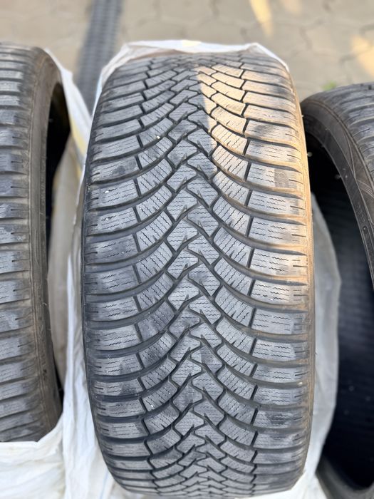 Anvelope iarna Falken M+S 255 35 20