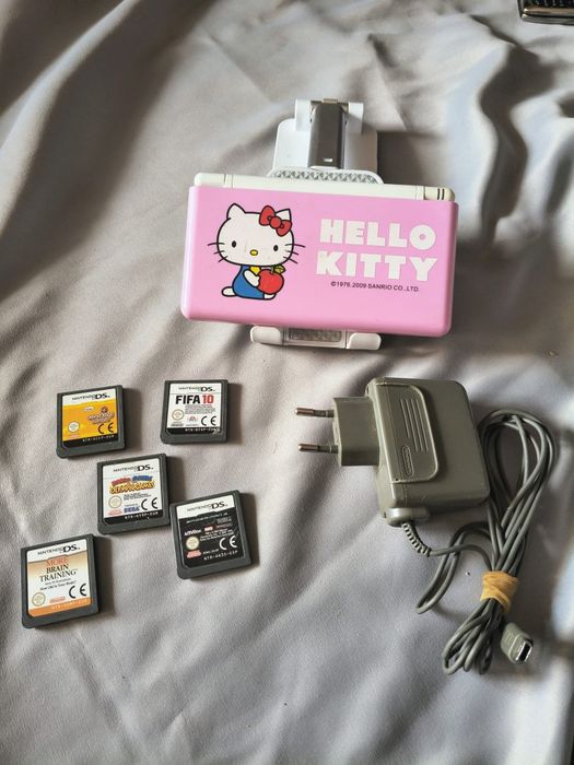 Nintendo Ds lite cu accesorii ( nu e modat)