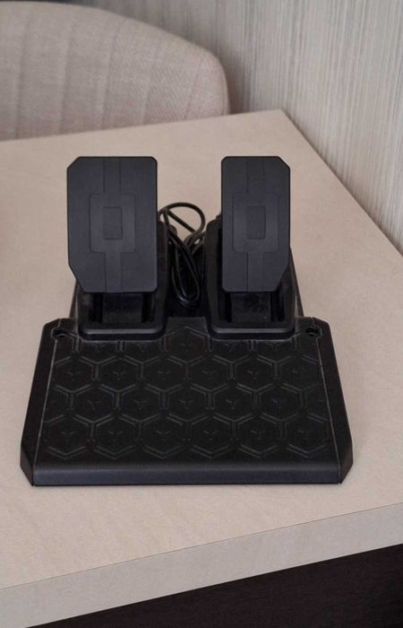 Волан Thrustmaster T128-X за Xbox, PC