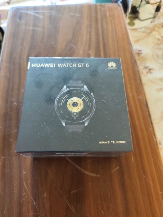 Смарт часовник Huawei