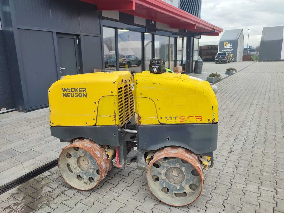 Cilindru vibro-compactor cu telecomanda Wacker Neuson RTK-SC3