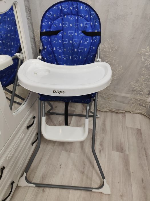 Детский стульчик для кормления