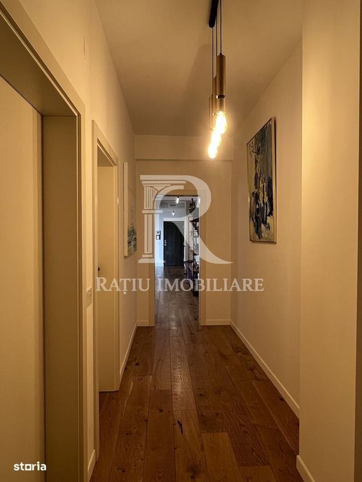 Penthouse cu Design Eclectic | Central | Panoramă Unică | Oradea