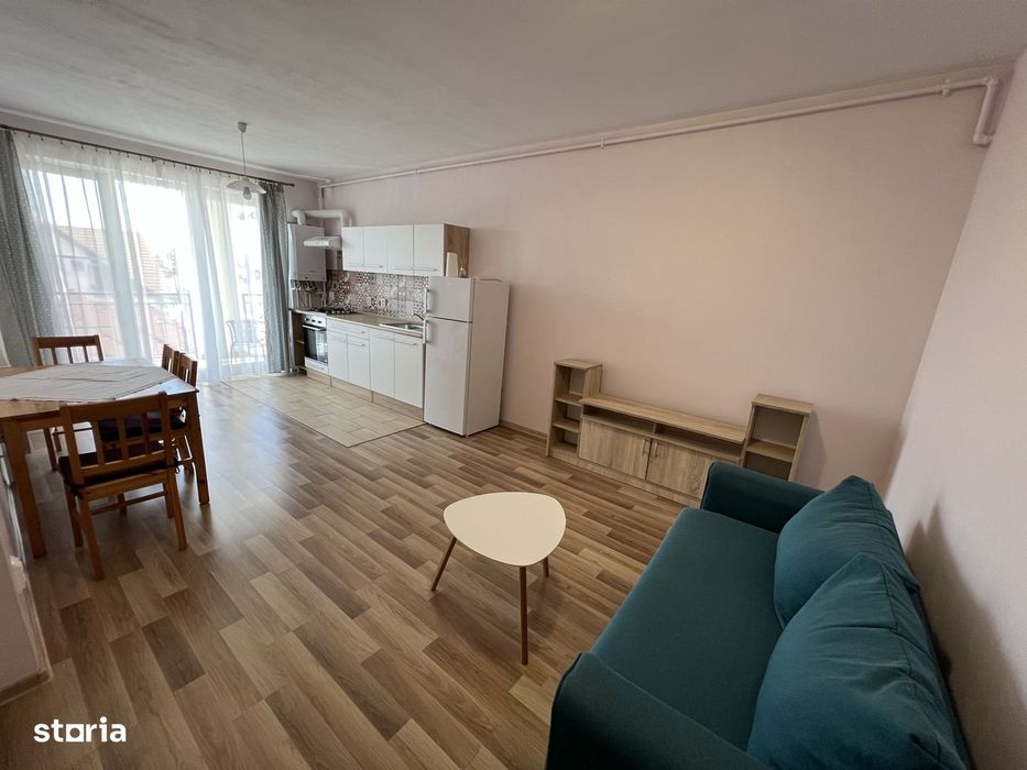 INCHIRIEZ apartament 2 camere ,recent renovat,zona Centrala