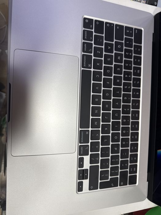 Macbook Air M2 2023 8/256