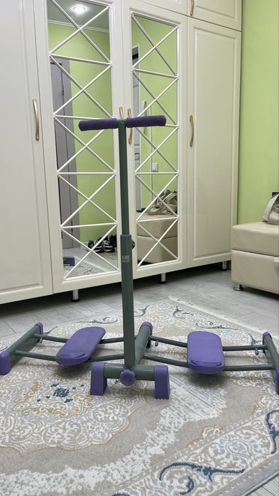 Тренажер для ног, бедер и ягодиц