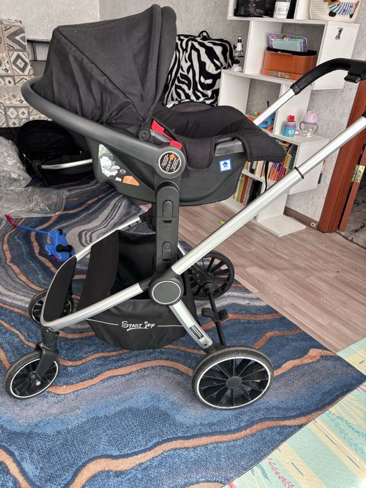 Продам коляску 3 в1