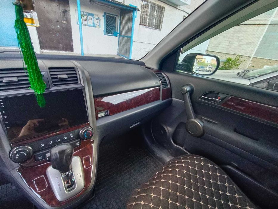 Срочно продам автомобиль " Honda CR-V"