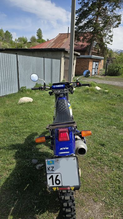 Мотоцикл Yamaha.