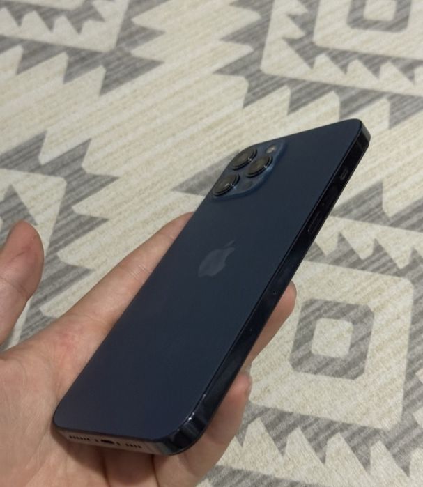 Продам  Iphone 12pro max