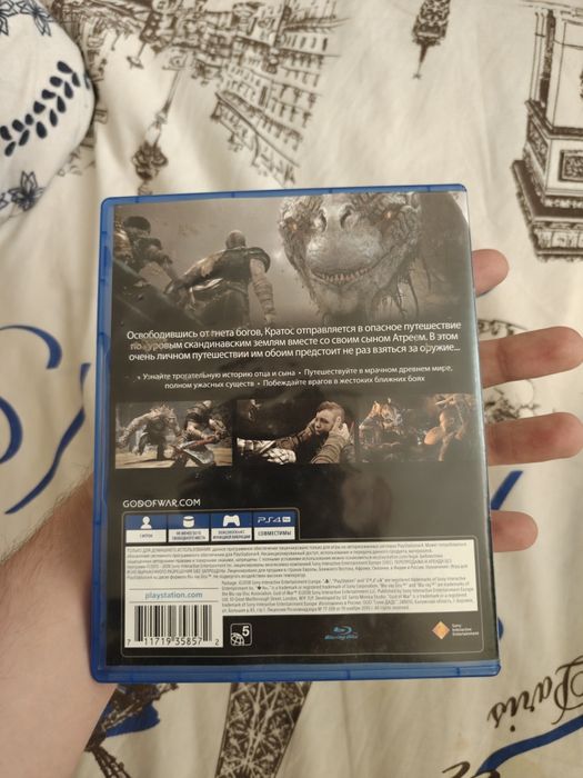 Продаю игру диск God Of War PS4