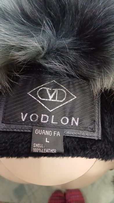 Продам женскую куртку