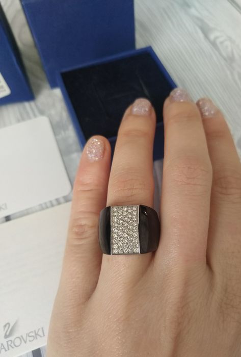 Swarovski въртящ се пръстен