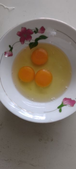 Продам куриные яйца домашние.,