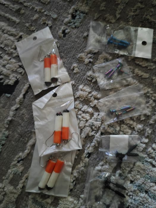 Серьги по 1000 тг