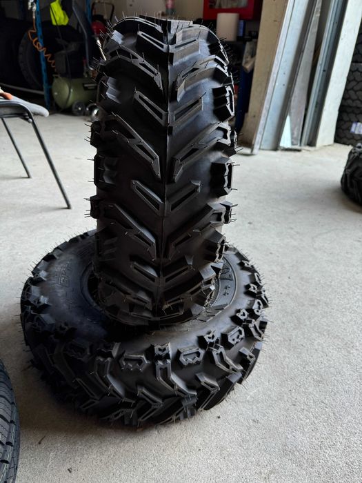 Anvelope noi 25x8-12 de atv marca BKT