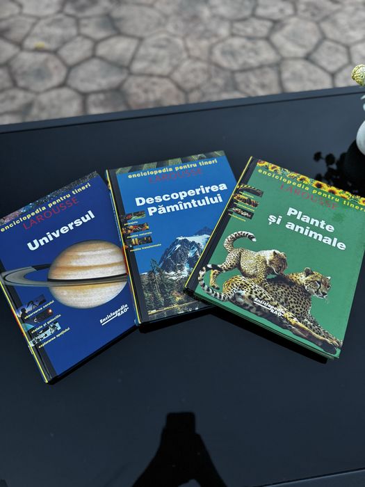 Enciclopedia pentru tineri SET