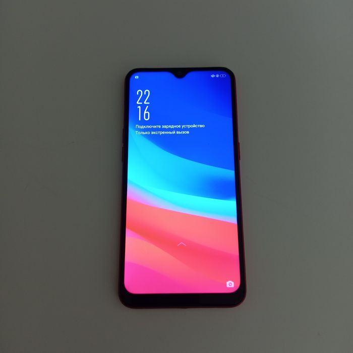 Oppo A5S с чехлом