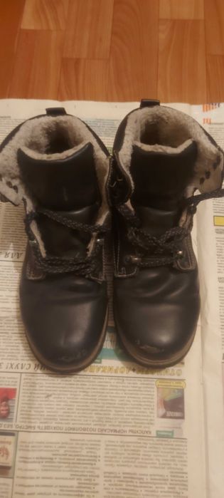 ПРОДАМ детские ботинки в очень хорошем состоянии.