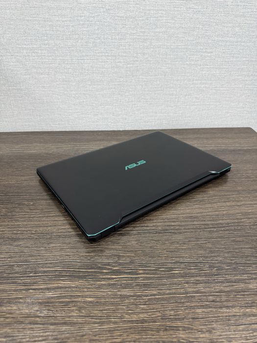 8-Ядерный Игровой Asus X570 Gaming intel Core i5 GTX 4-Гб 15.6 iPS!